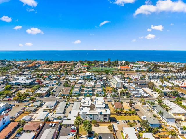 Detail Gallery Image 20 of 22 For 2670 Roosevelt St, Carlsbad,  CA 92008 - 2 Beds | 2 Baths