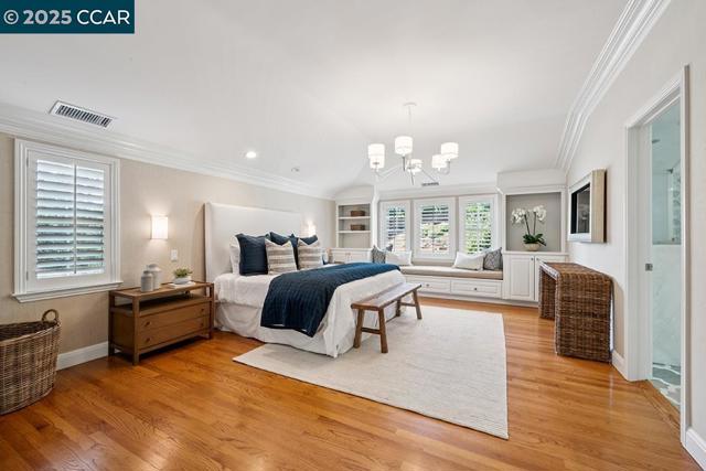 231 Sundown Ter, Orinda CA: https://media.crmls.org/mediaz/cc7195b0-417c-4f39-92c5-9b82c380c059.jpg