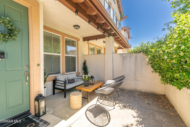 82 Via Katrina, Newbury Park CA: https://media.crmls.org/mediaz/cc72b207-c355-4e2b-84e4-fc41ba5e2d68.jpg