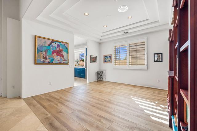 47560 Via Montigo, La Quinta CA: https://media.crmls.org/mediaz/cc733b98-91e7-4209-b09c-d2ce992b7cdd.jpg