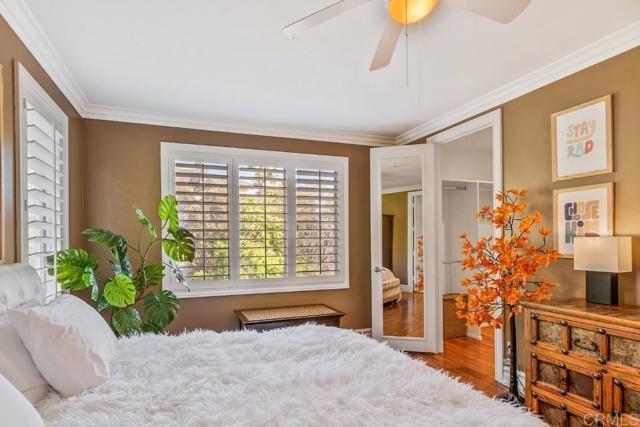 7345 Vista Rancho Ct, Rancho Santa Fe CA: https://media.crmls.org/mediaz/cc739b11-2068-4546-b560-c75ab5aa9fba.jpg