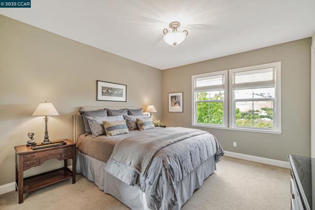 120 Tamarind Ln, Danville CA: https://media.crmls.org/mediaz/cc73bf29-9718-4b1a-99fa-e0adff5b8d42.jpg
