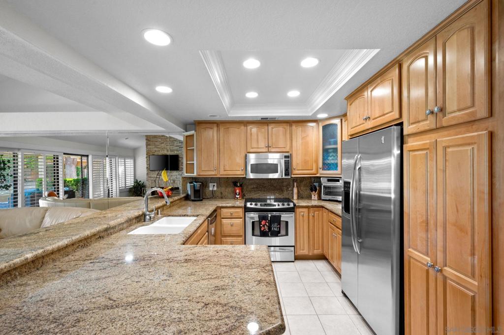 MLS #250042973SD image #3