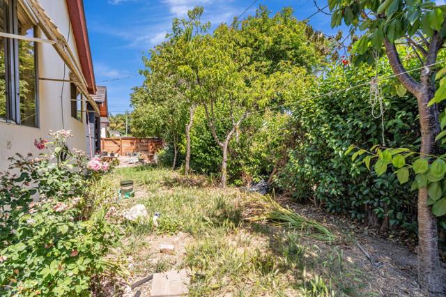 854 N 16th Street, San Jose CA: https://media.crmls.org/mediaz/cc7406bc-ae6c-4825-932f-54e3cceeb903.jpg