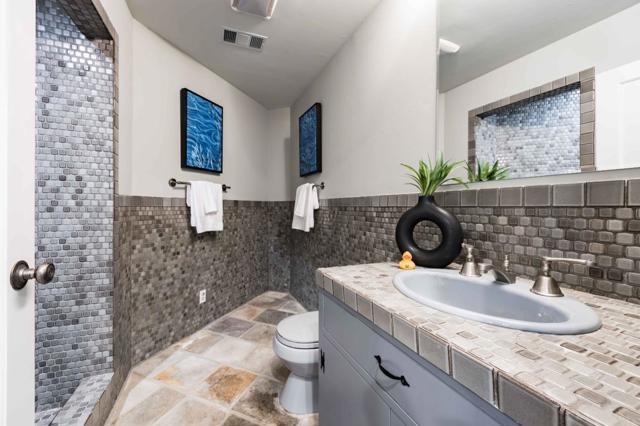 976 Laurel Glen Drive, Palo Alto CA: https://media.crmls.org/mediaz/cc7426bd-bf00-4b3b-bcd2-5ff2a897026f.jpg