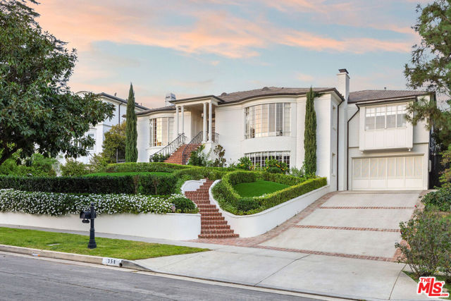 358 Comstock Avenue, Los Angeles, California 90024, 5 Bedrooms Bedrooms, ,5 BathroomsBathrooms,Single Family Residence,For Sale,Comstock,25484971