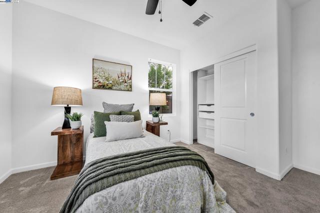 2305 Augusta Ave, Tracy CA: https://media.crmls.org/mediaz/cc745e5d-f665-48b0-9bfc-4e4f588b58d8.jpg