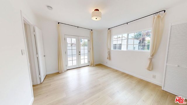 2032 W 80th Street, Los Angeles CA: https://media.crmls.org/mediaz/cc765252-0bb8-4bbb-88ed-b81371bf6f9b.jpg