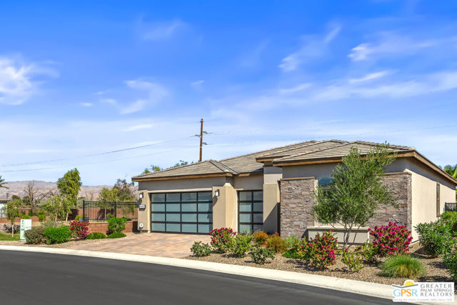 50660 Havasu Falls Drive, Indio CA: https://media.crmls.org/mediaz/cc76a8a3-7731-44ef-a033-fd547a2cd0b5.jpg