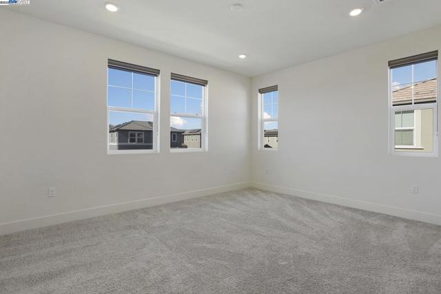 2208 Daimler St, Lathrop CA: https://media.crmls.org/mediaz/cc771ccc-a16a-481c-a53b-0ac97202c882.jpg