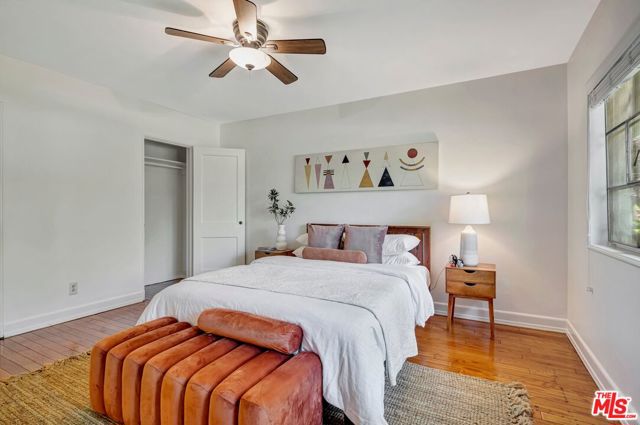 5513 Village, Los Angeles CA: https://media.crmls.org/mediaz/cc77bdbb-d059-4fd9-a209-430f5cb669a8.jpg