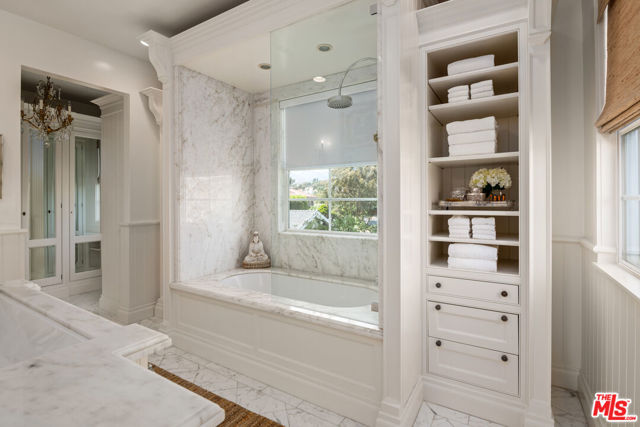 28870 Hampton Place, Malibu CA: https://media.crmls.org/mediaz/cc788f52-79cf-4c8f-b9e3-1c98c441e69c.jpg