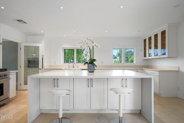 1525 Waverly Road, San Marino CA: https://media.crmls.org/mediaz/cc78ab0e-fdf8-4764-a619-5122aa563224.jpg