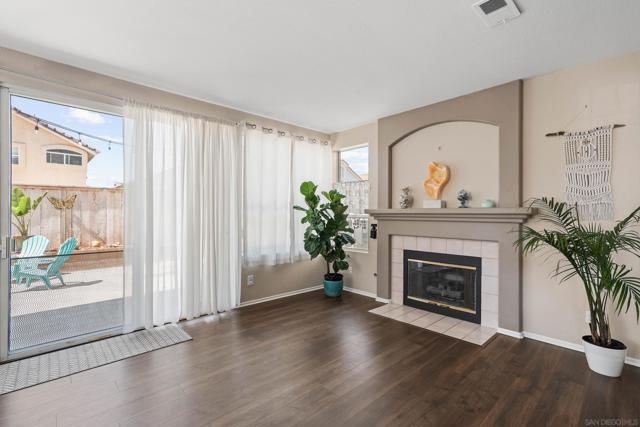 1593 Avenida Guillermo, Oceanside CA: https://media.crmls.org/mediaz/cc7a5025-3b66-42c9-981d-f4120491fc3d.jpg