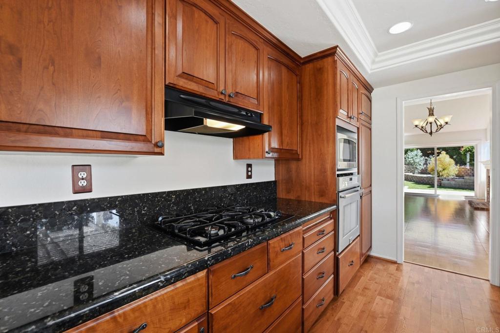 1658 Pleasant Place - photo 8