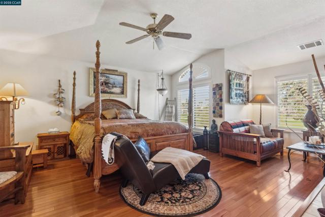 5541 Lanai Court, Discovery Bay CA: https://media.crmls.org/mediaz/cc7a994f-47f7-4d41-b43f-4bb4ad3a97e7.jpg