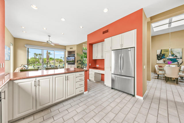 266 Eagle Dance Circle, Palm Desert, CA 92211