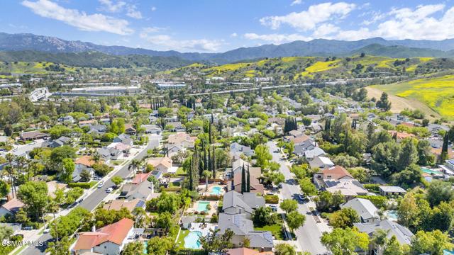 5308 Ambridge Drive, Calabasas CA: https://media.crmls.org/mediaz/cc7b227b-6292-4f06-8506-5deef4e72d30.jpg