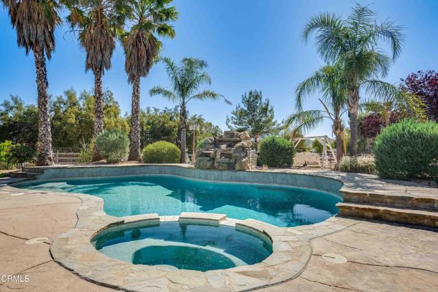 35135 Caprock Road, Santa Clarita CA: https://media.crmls.org/mediaz/cc7bad3c-ef0a-45c4-ba7e-9b8fdfe351d6.jpg