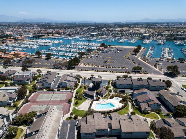 Detail Gallery Image 2 of 17 For 3113 Harbor Bld, Oxnard,  CA 93035 - 2 Beds | 2 Baths