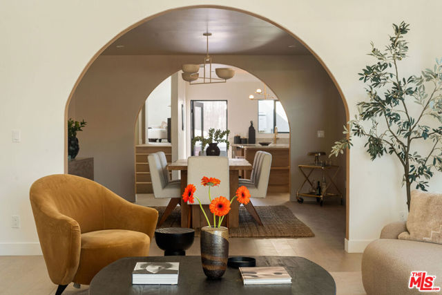 3923 Revere Avenue, Los Angeles CA: https://media.crmls.org/mediaz/cc7c8de3-1c90-47ac-8fac-80bd796fba32.jpg