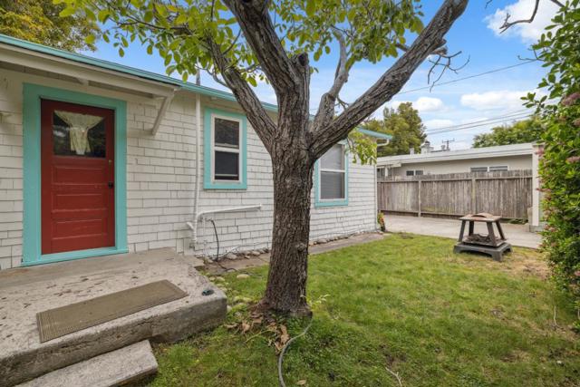 399 13th Avenue, Santa Cruz CA: https://media.crmls.org/mediaz/cc7ca85f-91a5-48d5-9152-ff2d03be03d6.jpg