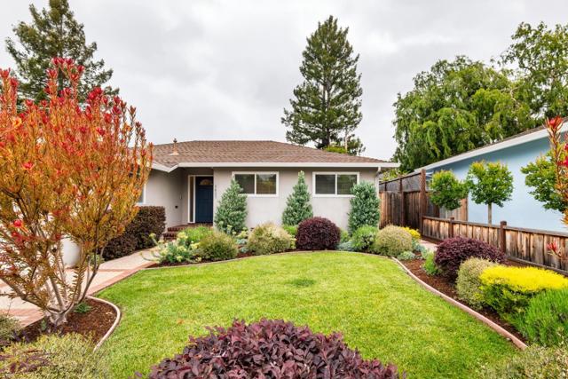 2627 Hampton Avenue, Redwood City CA: https://media.crmls.org/mediaz/cc808b67-26b5-484a-82de-3fb7a6963cec.jpg