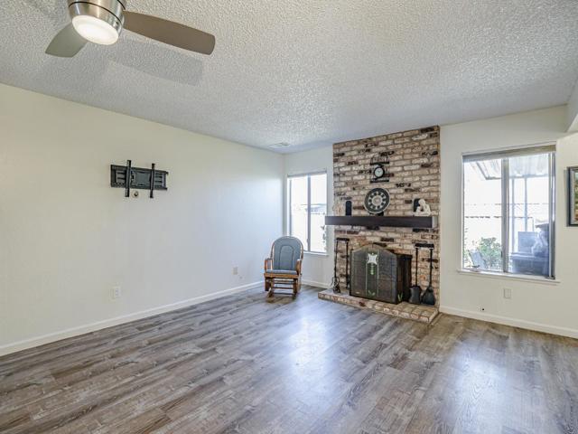 763 Delta Way, Watsonville CA: https://media.crmls.org/mediaz/cc80c79d-b86e-43e2-92e8-0398d7440667.jpg
