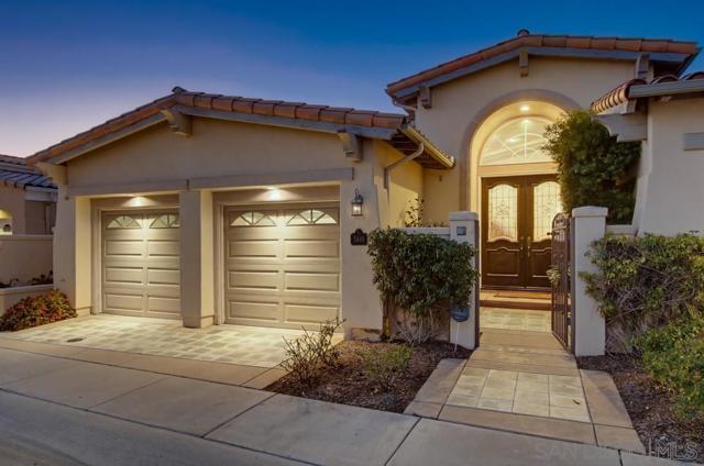 5448 Caminito Bayo, La Jolla CA: https://media.crmls.org/mediaz/cc810a17-520f-4022-a634-7514922e6f8e.jpg