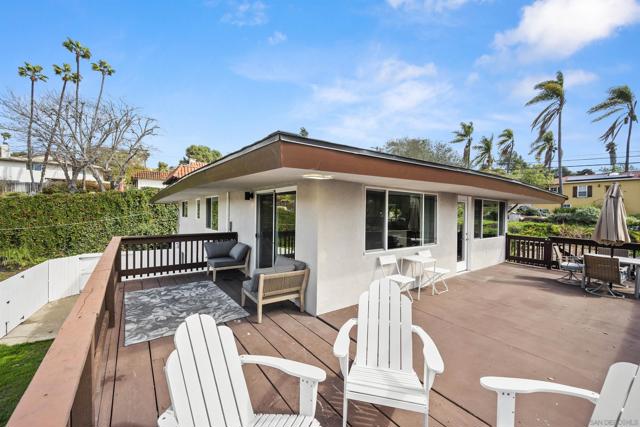 9430 Tropico Dr, La Mesa CA: https://media.crmls.org/mediaz/cc812fba-805c-47dc-b70f-bb92e61fe976.jpg