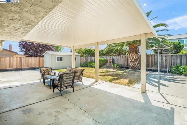 4848 Nadine Ct, Union City CA: https://media.crmls.org/mediaz/cc817108-9302-4813-9806-29fe60e83b43.jpg