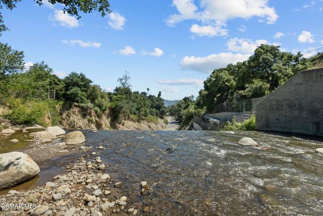 5682 Pine Grove Road, Santa Paula CA: https://media.crmls.org/mediaz/cc819072-3ea3-4066-82e8-19b537ac0a6c.jpg