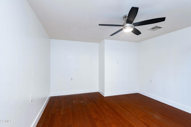 Detail Gallery Image 26 of 36 For 10103 Wentworth Ct, Bakersfield,  CA 93311 - 3 Beds | 2 Baths