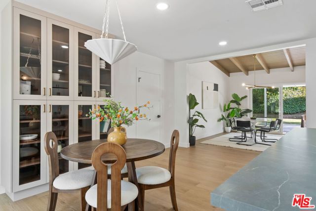 22946 Brenford Street, Woodland Hills CA: https://media.crmls.org/mediaz/cc842dd0-5d16-42bf-a8b7-bb9107f32fb8.jpg