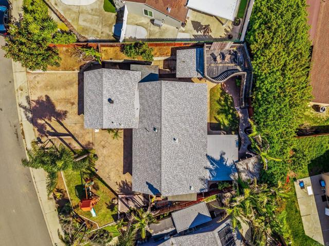 Detail Gallery Image 4 of 40 For 466 Thrush St, Chula Vista,  CA 91911 - 4 Beds | 3 Baths