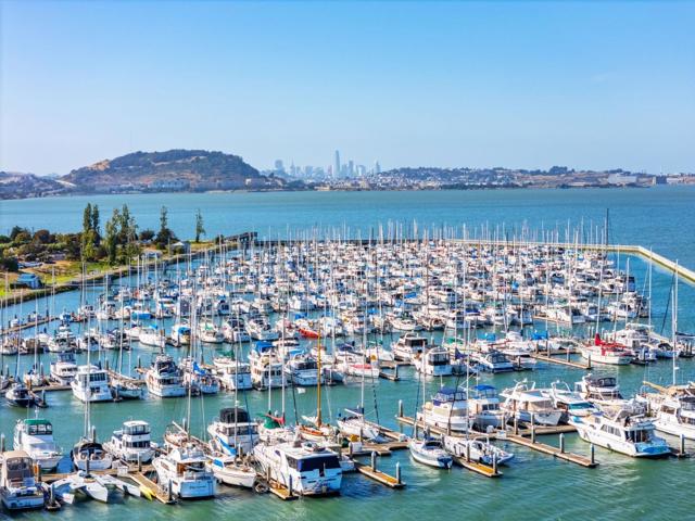 460 San Bruno Avenue, Brisbane CA: https://media.crmls.org/mediaz/cc84a2cd-f73b-4c78-b092-15983d789301.jpg