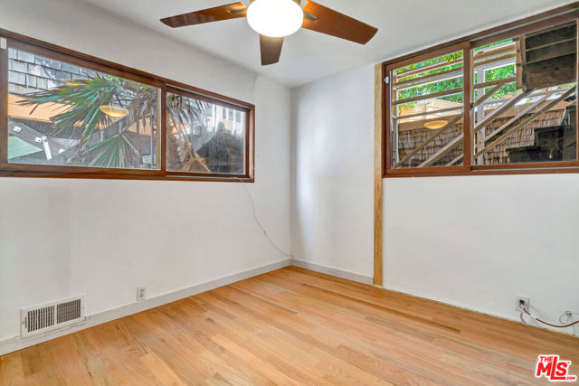 26636 Latigo Shore Drive, Malibu CA: https://media.crmls.org/mediaz/cc85ac1a-2ce5-4cce-8aa7-3c70e351f4e3.jpg