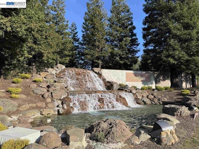 Image 43 of 51 For 25318 Buckeye Dr