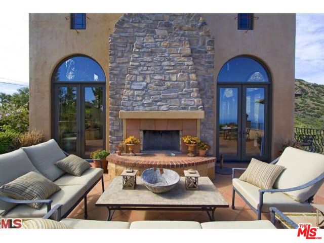 24734 W Saddle Peak Road, Malibu CA: https://media.crmls.org/mediaz/cc872017-ae3d-410a-b05a-2ad1a03b0c36.jpg