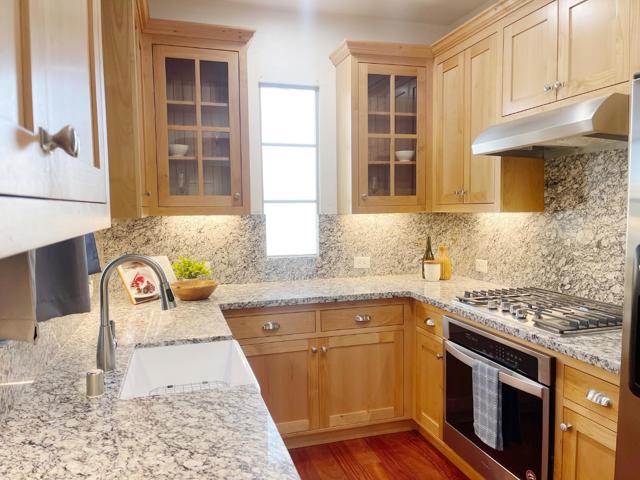 1325 Dahlia Loop, San Jose CA: https://media.crmls.org/mediaz/cc874173-017c-4130-ae7c-b2bb8d242c0f.jpg