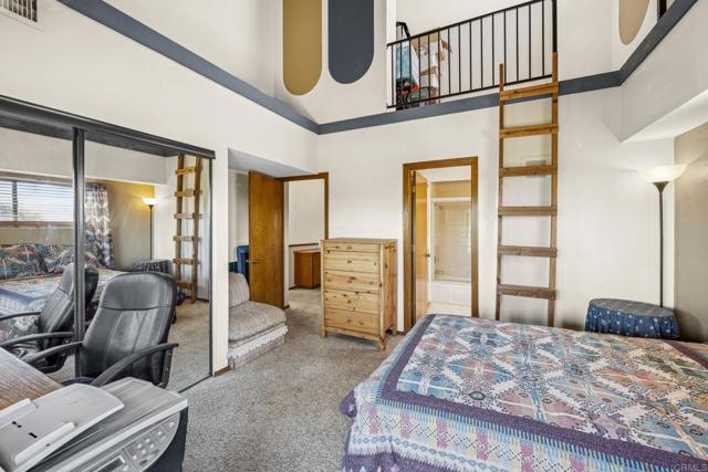 4006 Layang Layang Circle, Carlsbad CA: https://media.crmls.org/mediaz/cc883159-517f-4035-ac44-7a2b9d6c3ed4.jpg