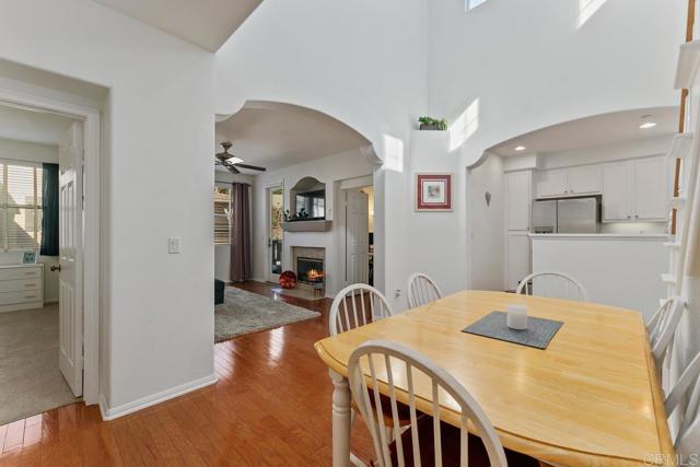 1168 Westin Way, San Marcos CA: https://media.crmls.org/mediaz/cc887069-7417-4aaa-86af-3beaa840416d.jpg