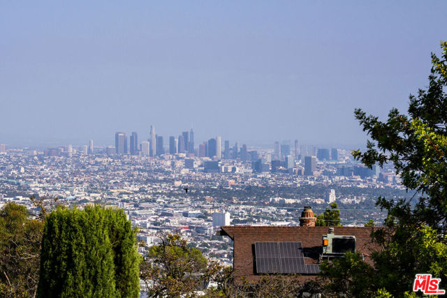 2125 Kew Drive, Los Angeles CA: https://media.crmls.org/mediaz/cc89e816-46e9-4ea7-a6bf-ce3feb1b5d3a.jpg