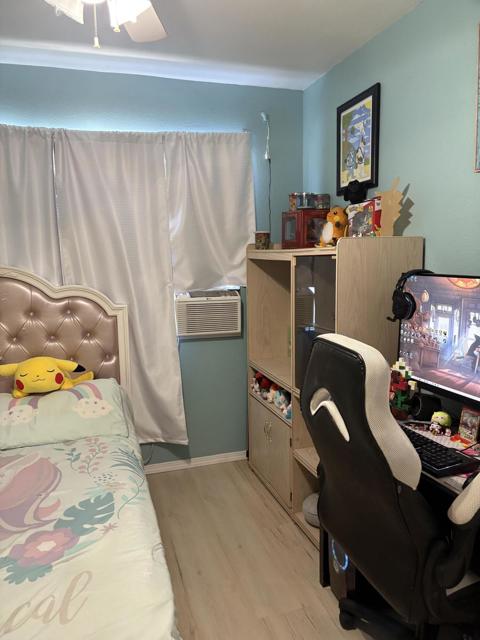 7848 Elm Street, San Bernardino CA: https://media.crmls.org/mediaz/cc8a6047-517c-4098-94e1-7b058a14ec9f.jpg