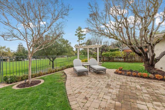 6692 Leyland Park Drive, San Jose CA: https://media.crmls.org/mediaz/cc8a9068-646b-4224-ba0d-445d29c92770.jpg
