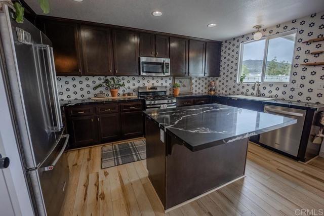 Detail Gallery Image 10 of 51 For 30363 Dapple Grey Way, Menifee,  CA 92584 - 3 Beds | 2/1 Baths