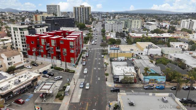 1464 Essex St, San Diego CA: https://media.crmls.org/mediaz/cc8b73c4-4fc3-4363-8f88-8518f774b38f.jpg