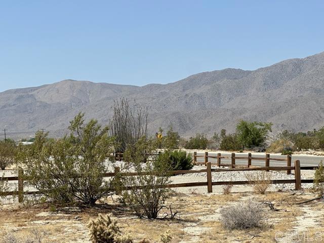2 Borrego Springs Road, Borrego Springs CA: https://media.crmls.org/mediaz/cc8ba64d-f55a-4c15-86e1-4061e91d5090.jpg