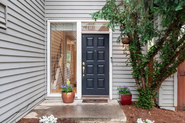 18 Ryan Court, Stanford CA: https://media.crmls.org/mediaz/cc8eba20-6697-4fd6-95ed-c19c8d98250c.jpg