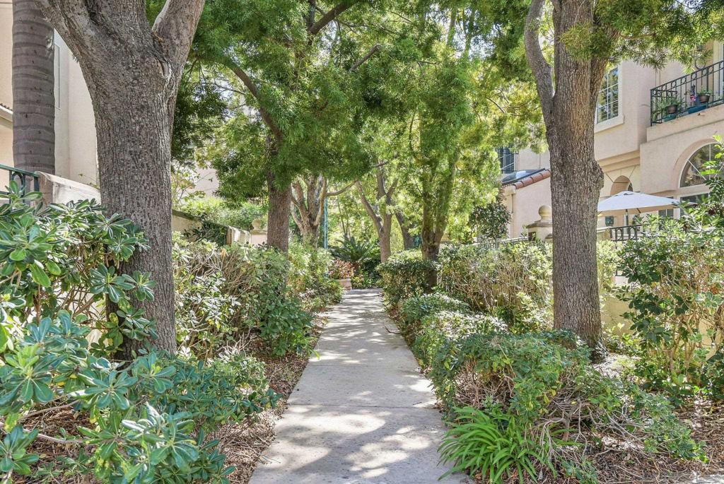 5117 Renaissance Ave #D